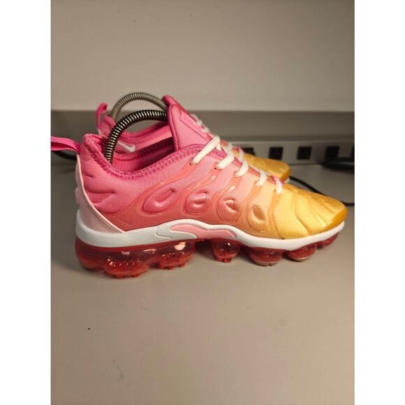 Nike VaporMax Plus Summer Sunset Women's Running Shoes Size 8.5 - Picture 2 of 8